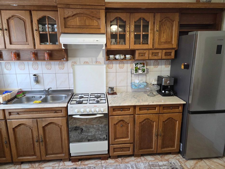 inchiriere apartament 3 camere - Cetate, deasupra Cinema Dacia