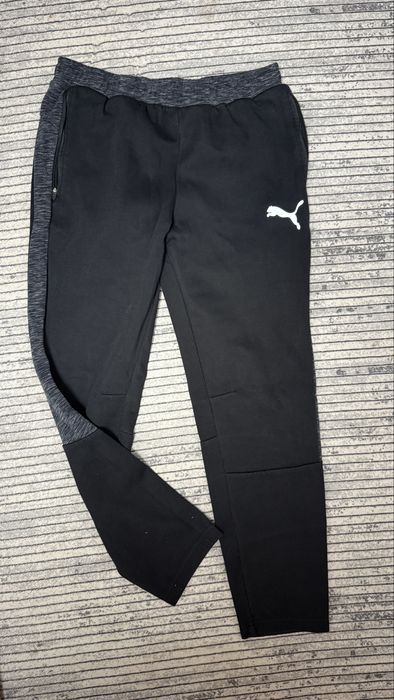 Pantaloni de dama Puma