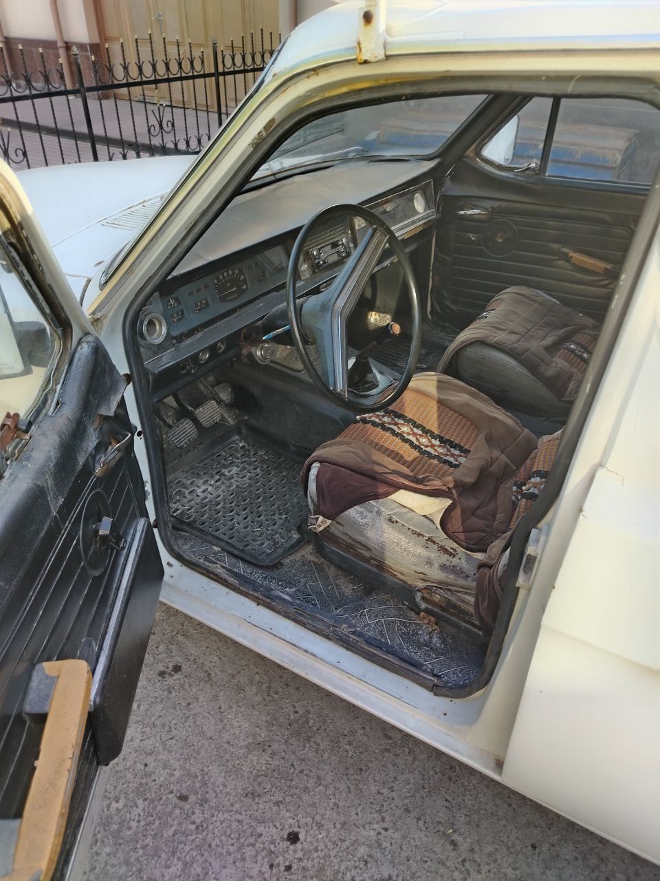 Gaz 24 01 Volga srochna sotiladi !!!
