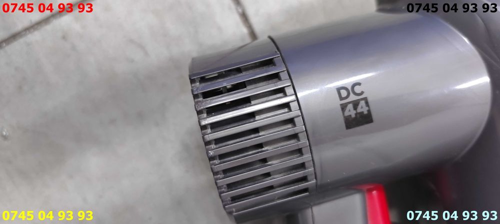 aspirator dyson DC44 se vinde ca in poze nu stiu starea lui