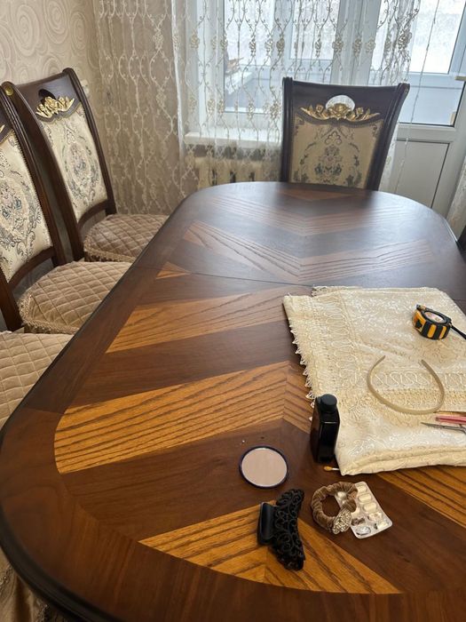 продам стол со стульями