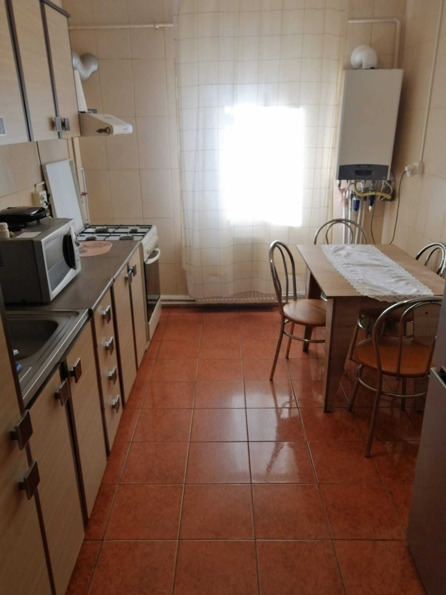 Vand apartament 2 camere str. Gral. Ghe. Magheru