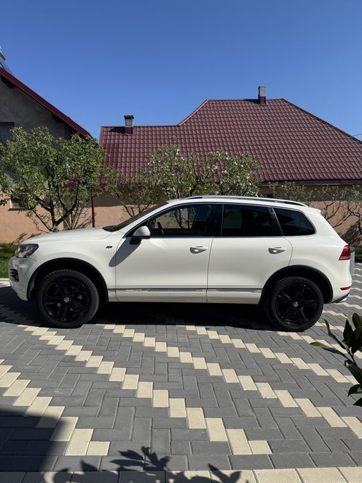 Vw Touareg R-line în stare excelentă atât tehinc cât și estetic!