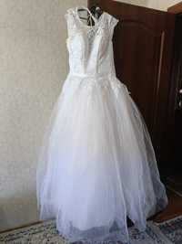 Свадебное платье 8000 тг