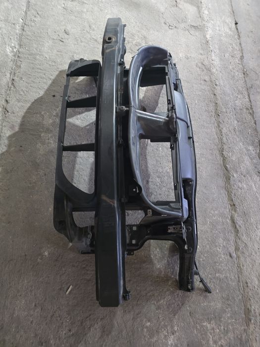 Trager față cadru față BMW E90 E91 e92 cu armătură