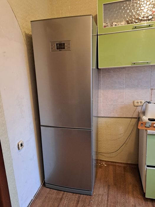 Продам холодильник Самсунг