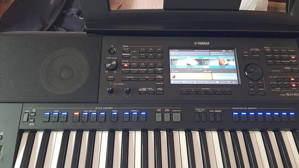 Orga Yamaha Psr Sx 900  Noua