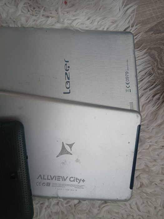 Lot 10 tablete diverse defecte