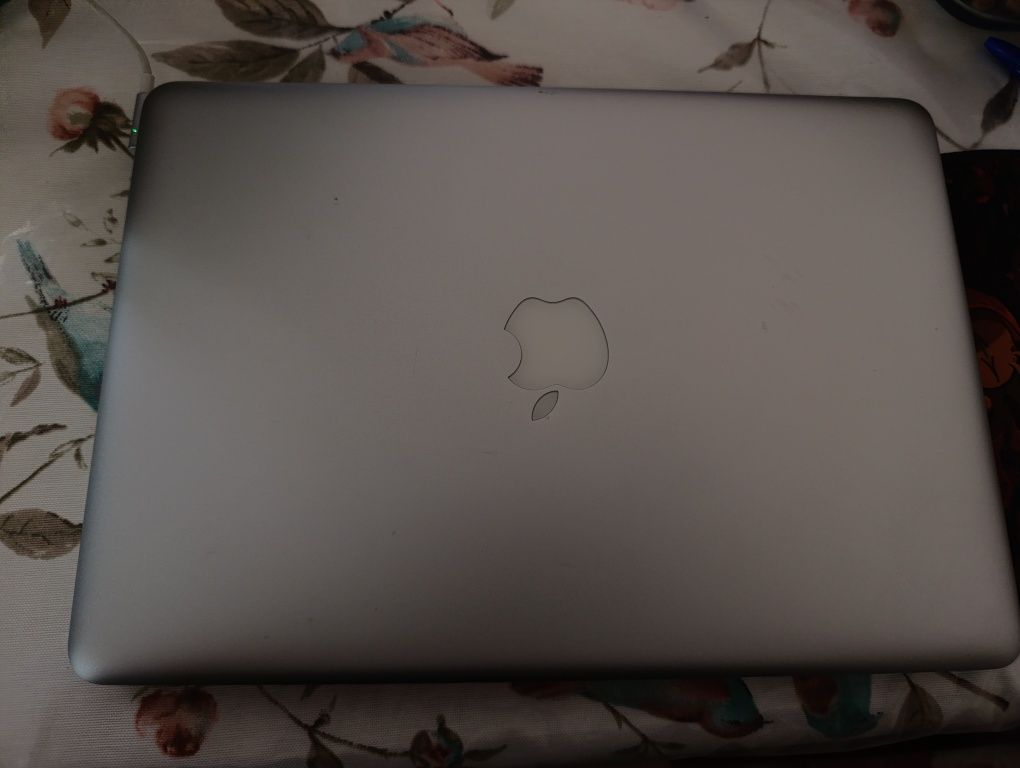 Macbook  pro 2011  года 16/512гб