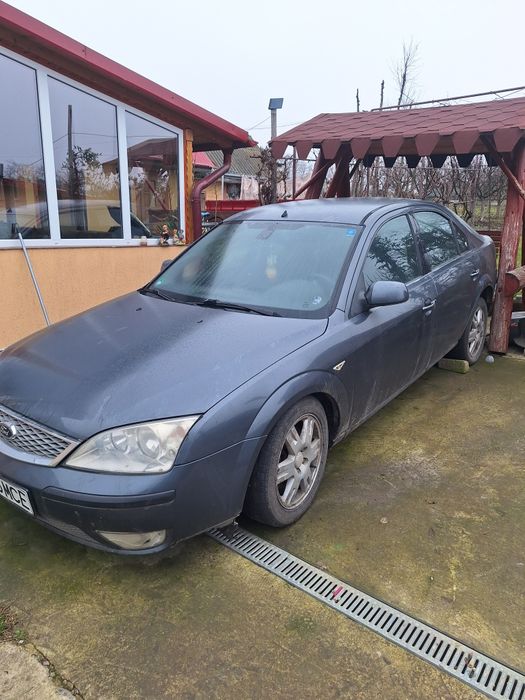 Vând sau dezmembrez Ford Mondeo