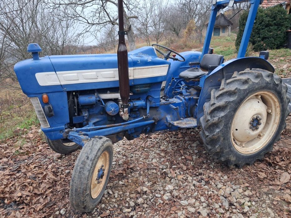 Vand tractor si remorca