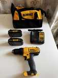 Bormașină DeWalt DCD771S2 18V XR, 2x 1.5Ah, Cuplu 42Nm
