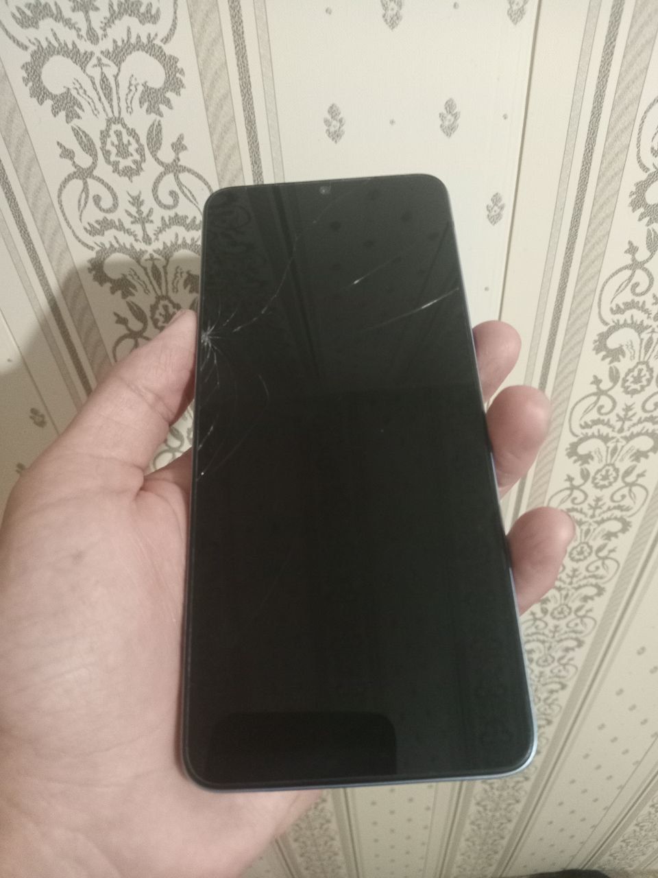 Redmi A3 sotiladi