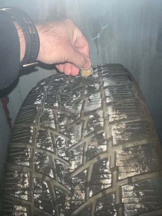 Зимни гуми 4бр Radar Dimax 225/40/18 92V на един сезон,като нови.