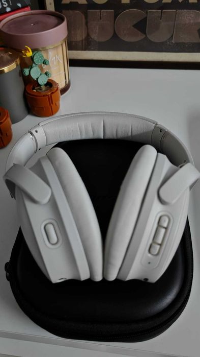 Casti Noise Canceling - Bose QC45 - Bureti noi