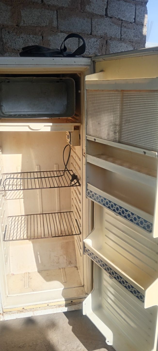 Холодильник айби йук ишлаб турибди