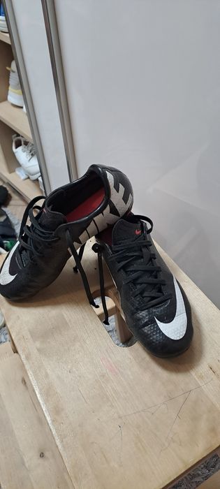 Детски обувки за футбол