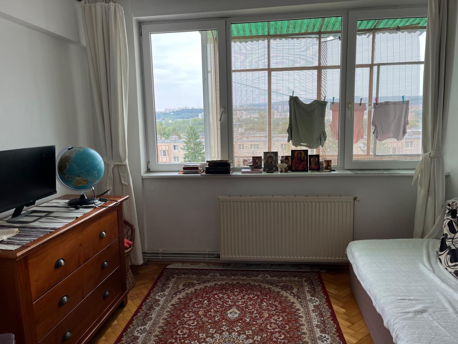 Închiriez apartament cu 2 camere, în cartierul Grigorescu.