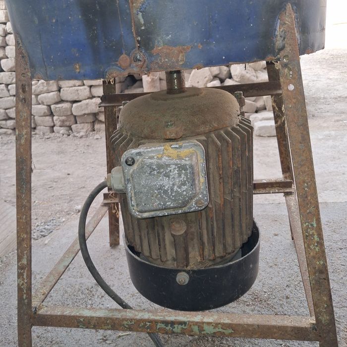 Дирабилка сотилади