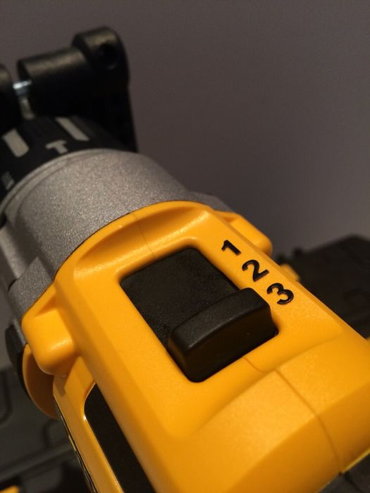 DeWALT Винтоверт- Бормашина DCD996 18V XRP