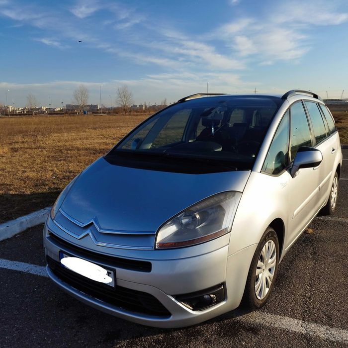 Vând Citroen C4 Grand Picasso