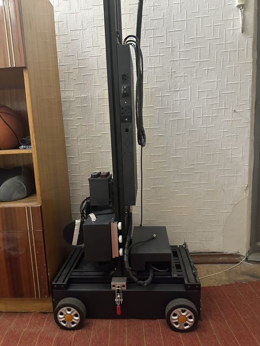 Продам настенный 3д принтер, б/у, 2млн