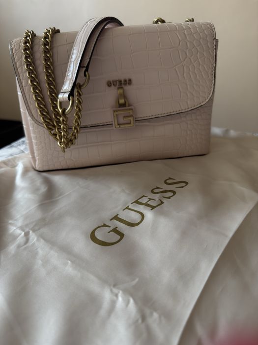 Дамска чанта Guess