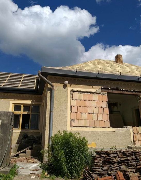 Reparații Acoperișuri urgente