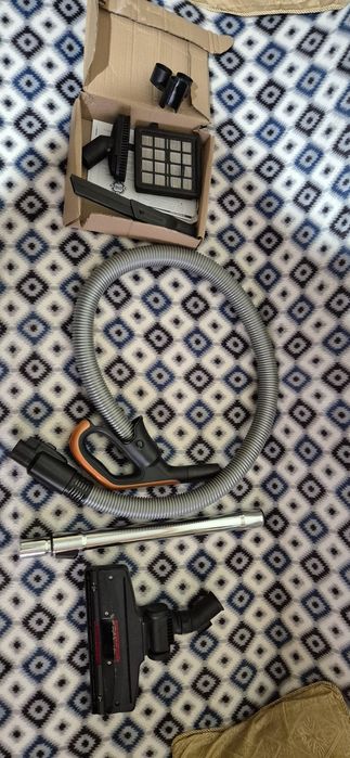 Aspirator heinner opal 750w fara sac