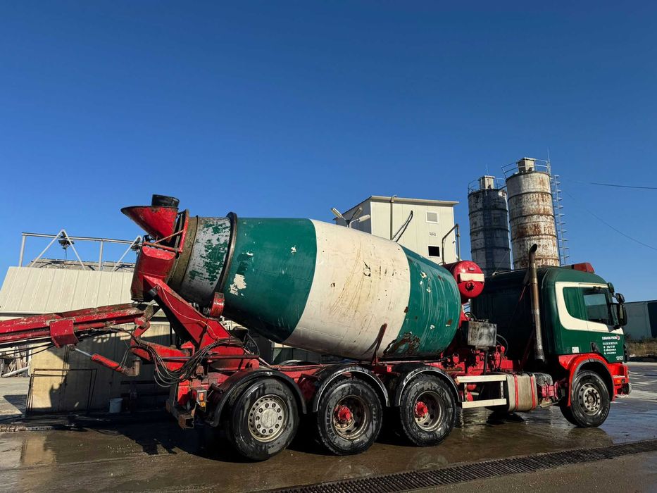 Scania autobetoniera tip P114GB 8X4