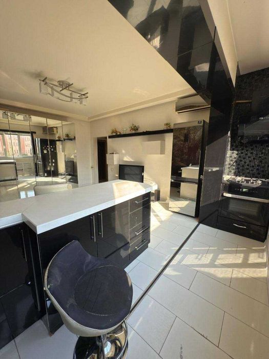 КАДЫШЕВА 1в2 Комнатная Квартира С Мебелью И Техникой Авиасозлар-2