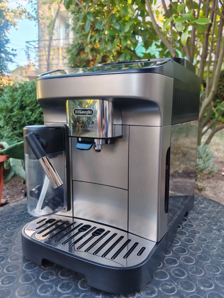 DeLonghi Magnifica EVO