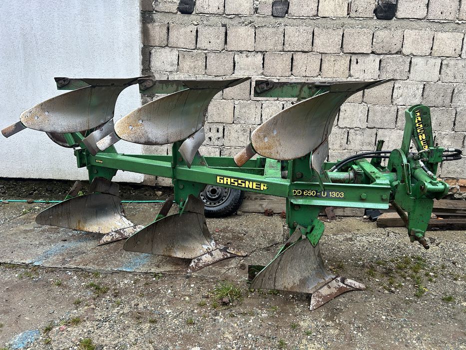 Rabe , plug 3 brazdare , hidr