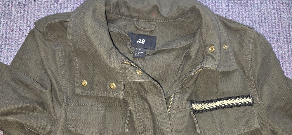 SH Jeaca verde kaki dame, gen Army, de la H&M, marimea 38 EUR sau 8 US