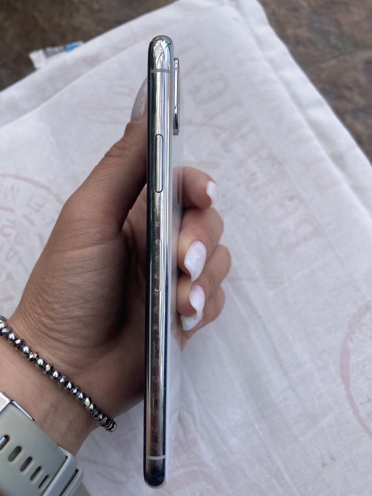 Iphone X 64Gb , ползван