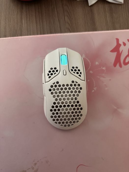 Игровая беспородная мышь hyperx