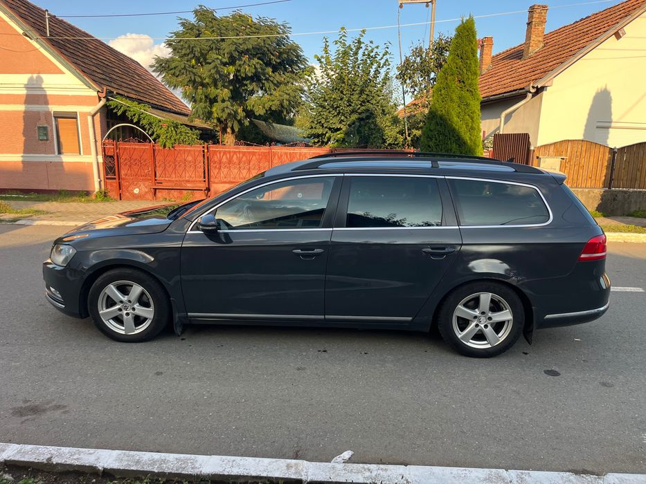 Passat B7 break fabricat 2013 diesel 140 cp proprietar