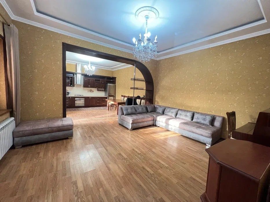 Sotiladi Дом Мирабад 4 сотки с ремонтом ор. 4 роддом