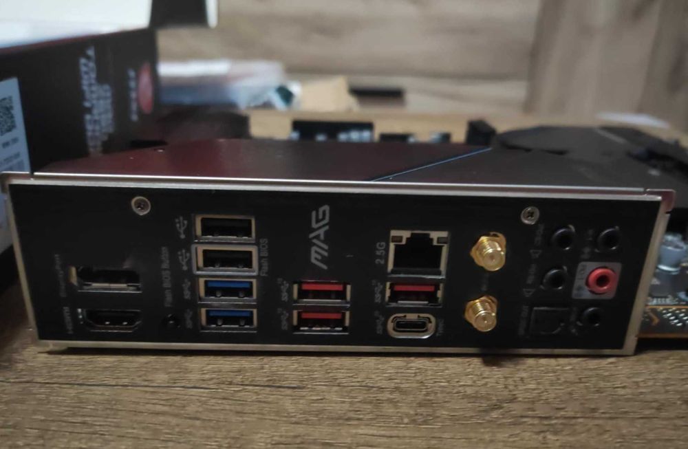 MSI MAG Z690 Tomahawk WIFI DDR4