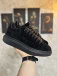Adidasi Barbati Alexander Mcqueen Negru Catifea!