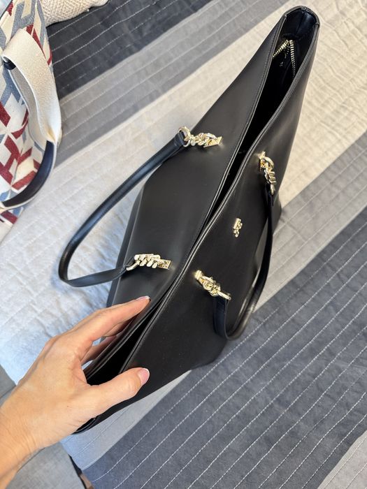 Tommy Hilfiger Hobo bags оригинални чанти, естествена кожа