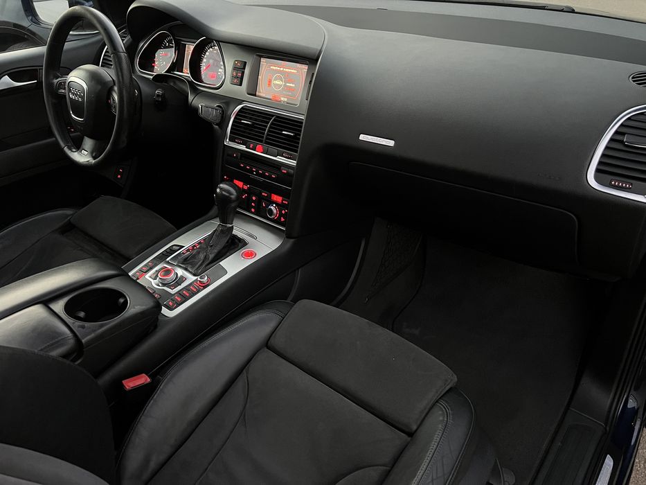 Audi Q7 S-line panoramic bose full option