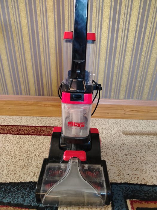 пылесос в отличном состоянии хороший для мытя ковров так и для уборки