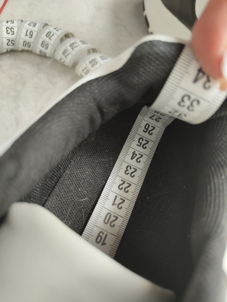 Adidași cu roți mărime 40