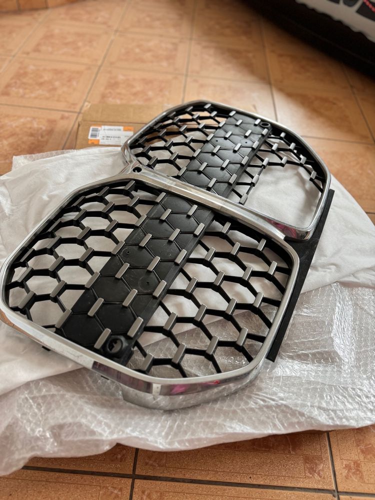 Grila masca radiator bara fata si tipsuri Bmw seria 4 G22, G23,G26