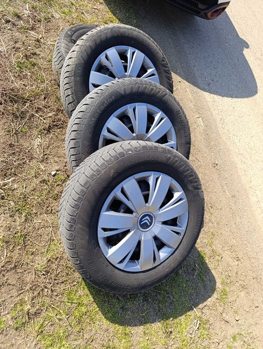 Jante + cauciucuri iarna 700 Ron