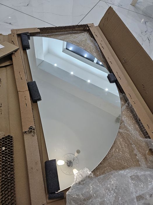 Огледало полумесец 45 х 90см