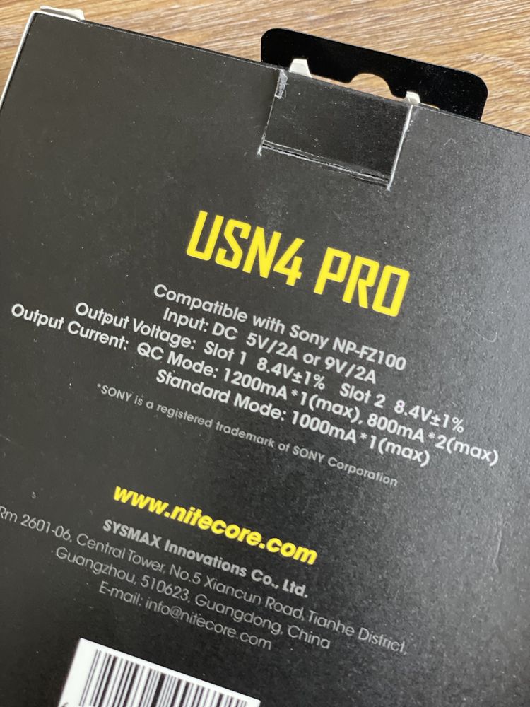 Зарядное устройство NITECORE USN4 PRO Sony NP-FZ100