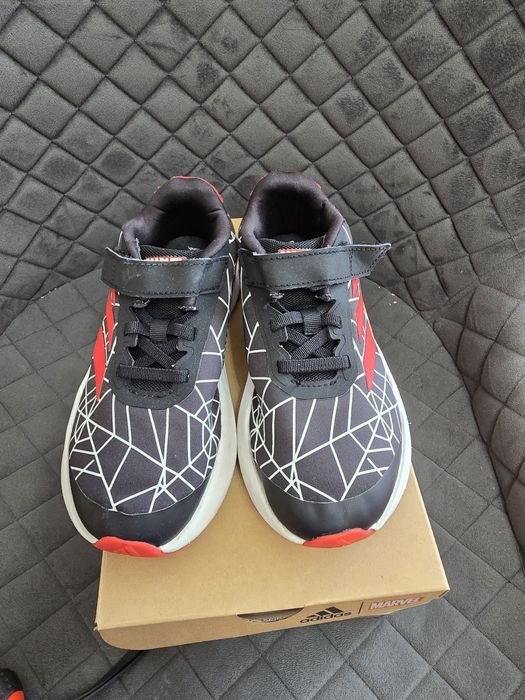 Детски маратонки Adidas размер 31