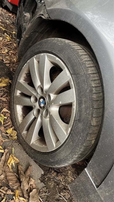 Jante cu cauciucuri BMW 225-45-17 cauciucurile impecabile dezmembrari